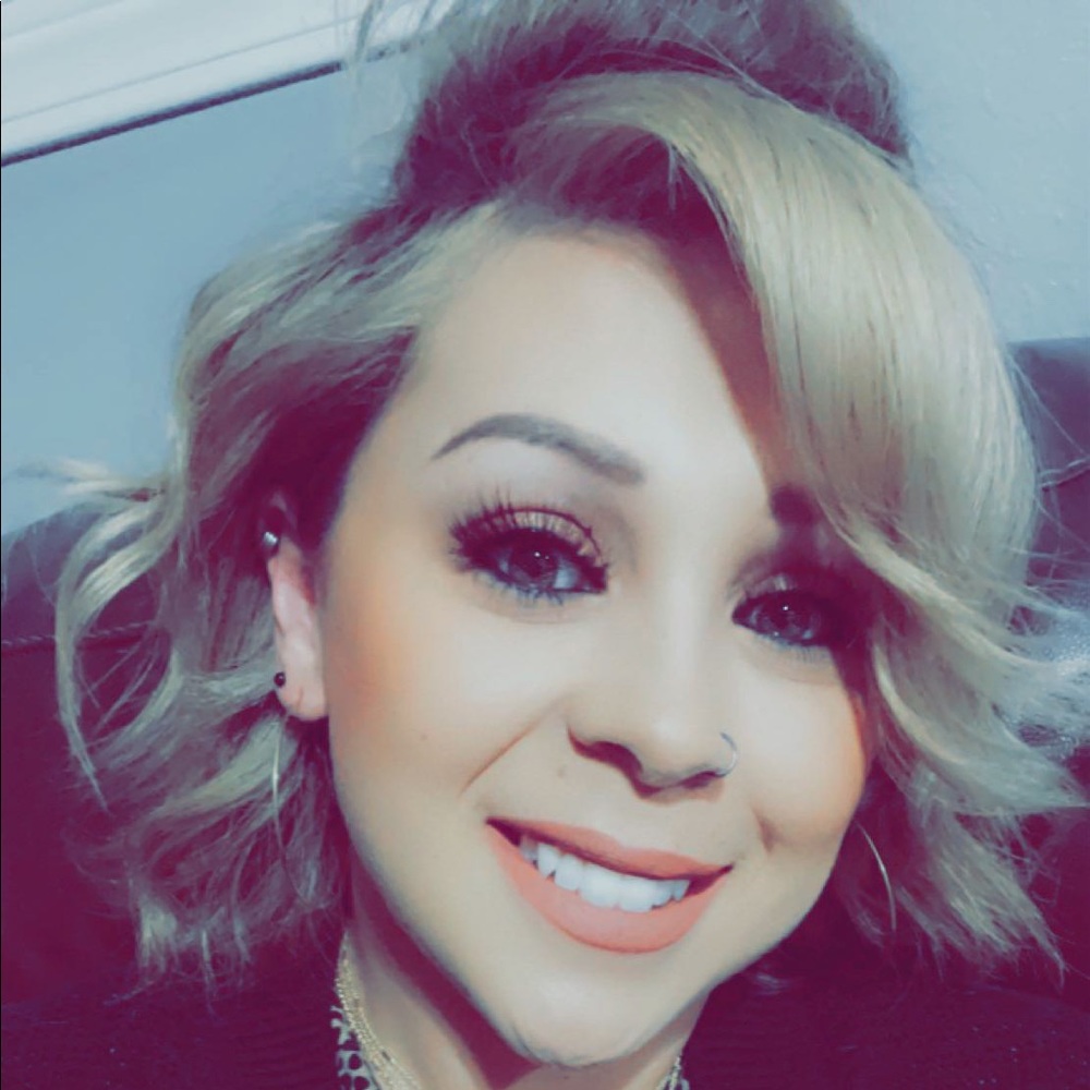 Meet your Posher, Brittany